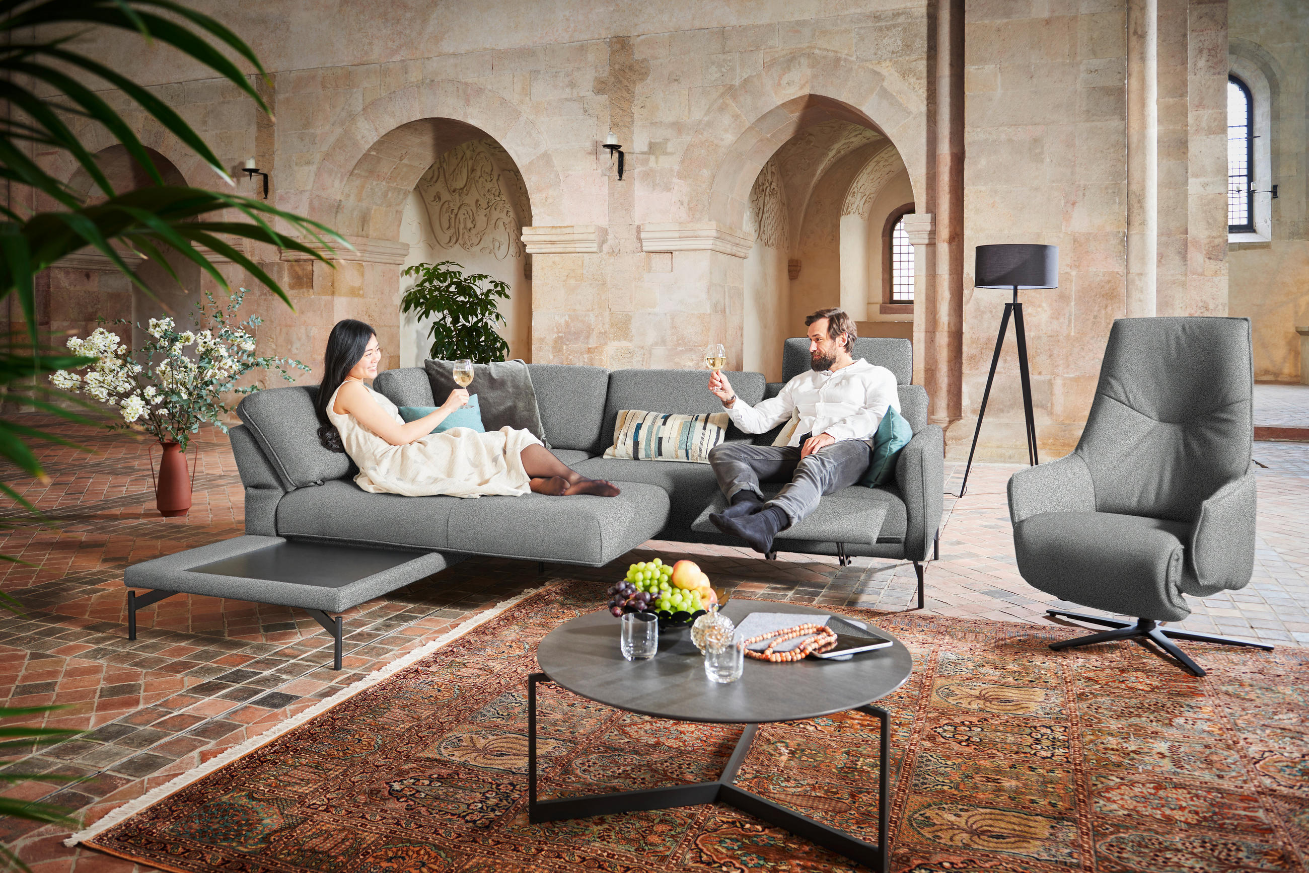 ECKSOFA in Flachgewebe, Struktur Hellgrau  - Anthrazit/Hellgrau, Design, Textil/Metall (230/254cm) - Johann Jakob