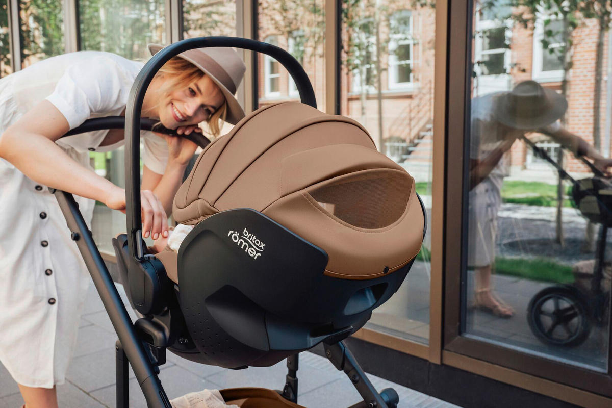 BABYSCHALE Baby-Safe Pro  - Cognac, Basics, Kunststoff/Textil (44/62,5/65,5cm) - Britax Römer