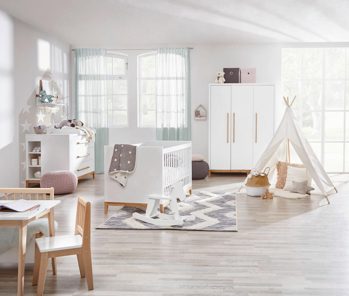 POSTIEĽKA S PRIEČKAMI  70 cmx140 cm - biela/farba duba, Design, drevo/kompozitné drevo (146/75/84cm) - Jimmylee