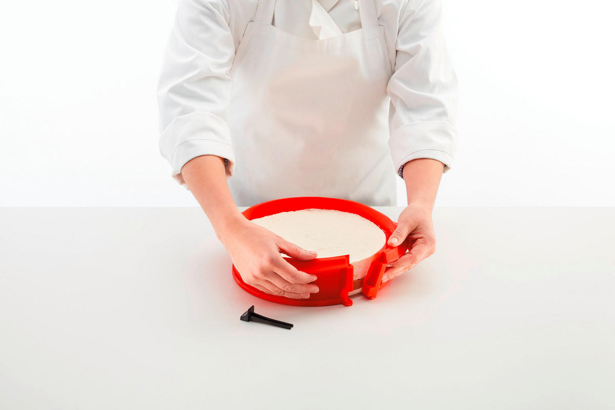 PEKAČ         - rdeča, Basics, umetna masa (23/7/23cm) - LEKUE