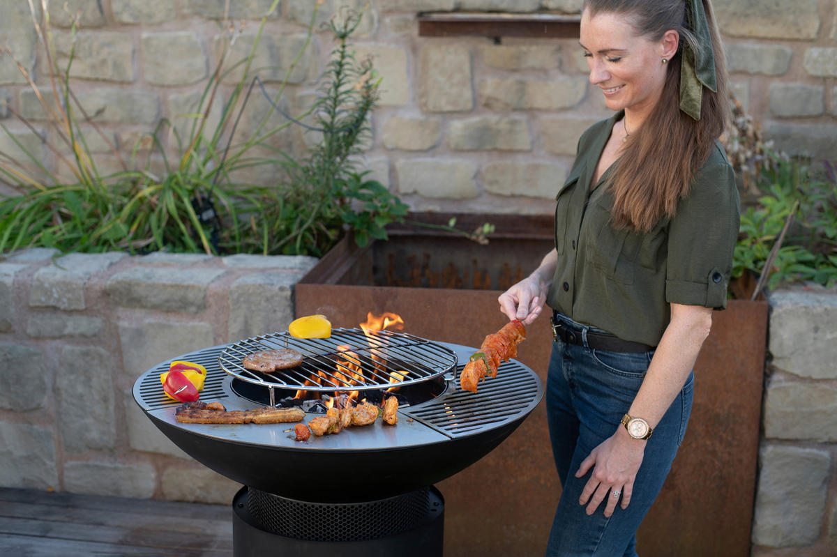GRILLSCHALE - Schwarz, KONVENTIONELL, Metall (75/94/75cm) - Ambia Garden