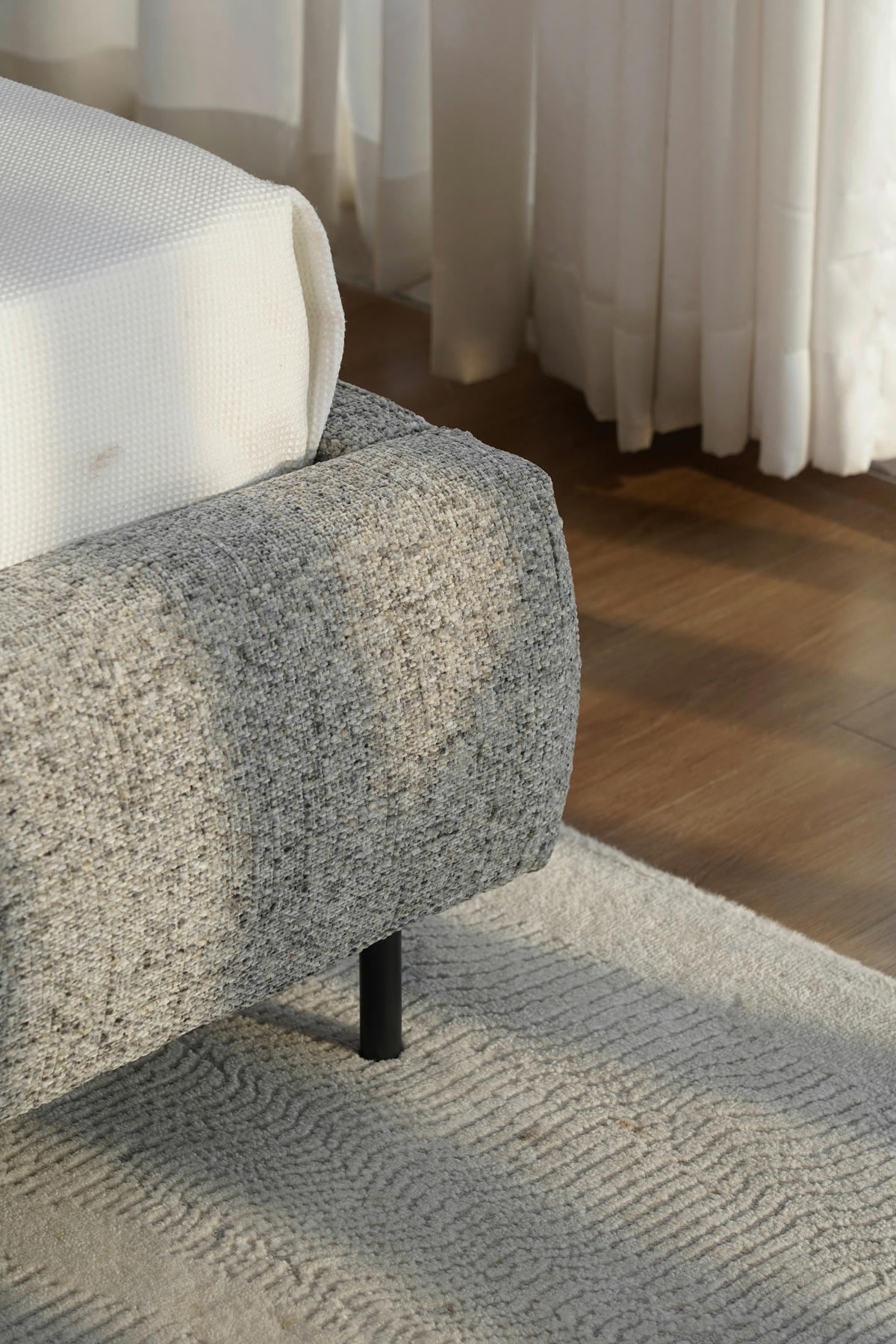 POLSTERBETT 180/200 cm,  in Eichefarben, gepolstertes Kopfteil, Lattenrost,  - Eichefarben/Schwarz, Design, Holz/Textil (180/200cm) - Boxxx