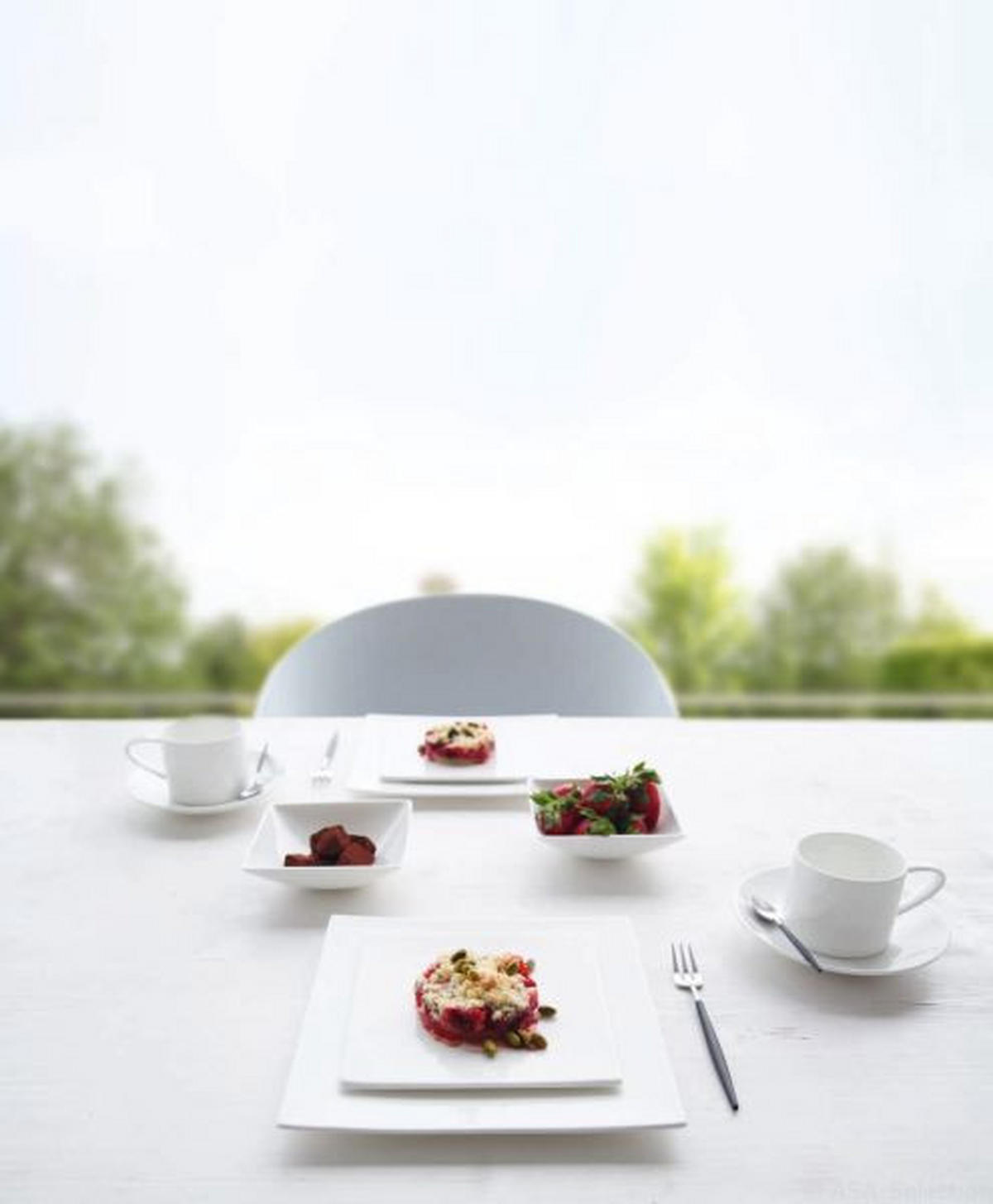 TELLER Weiß A TABLE  - Weiß, Design, Keramik (8,5/17cm) - ASA