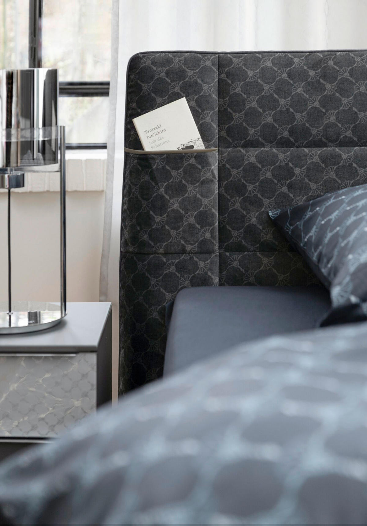 BOXSPRINGBETT 180/200 cm  in Grau  - Chromfarben/Grau, Design, Textil (180/200cm) - Joop!