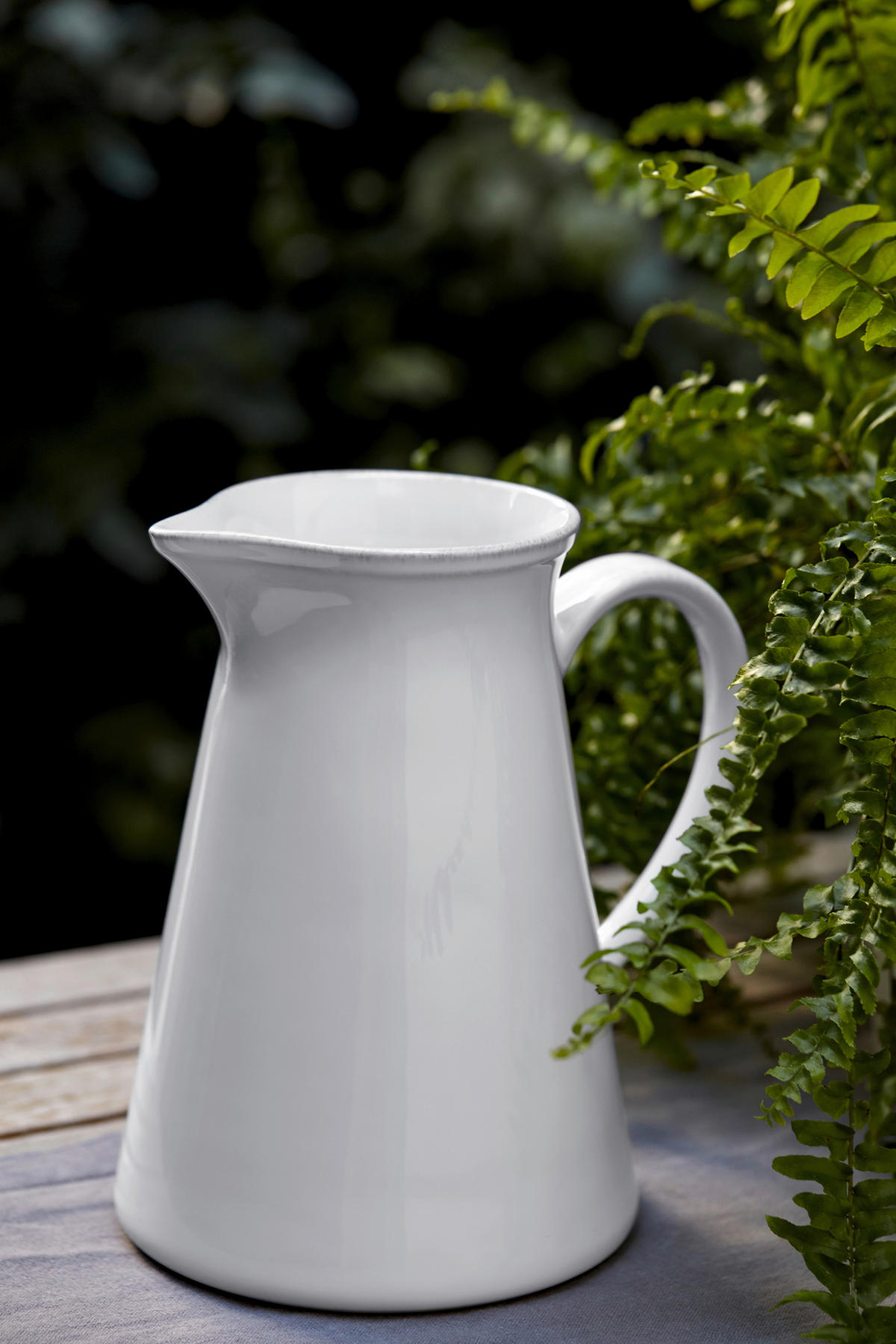 KRUG    - Weiß Hochglanz, Basics, Keramik (20/14,8/21,6cm) - Costa Nova