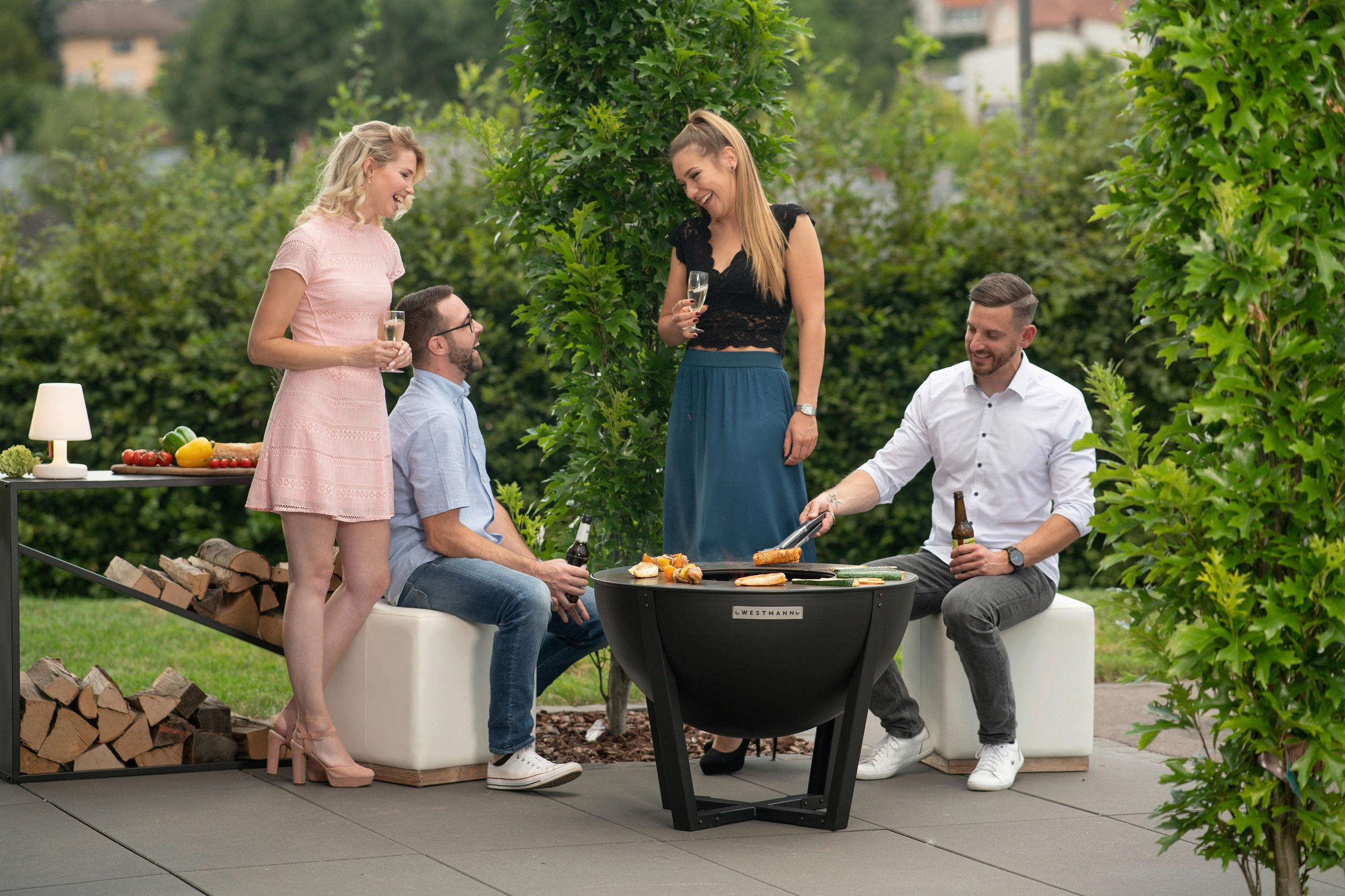 BARBECUE - Schwarz, KONVENTIONELL, Metall (81/62cm)