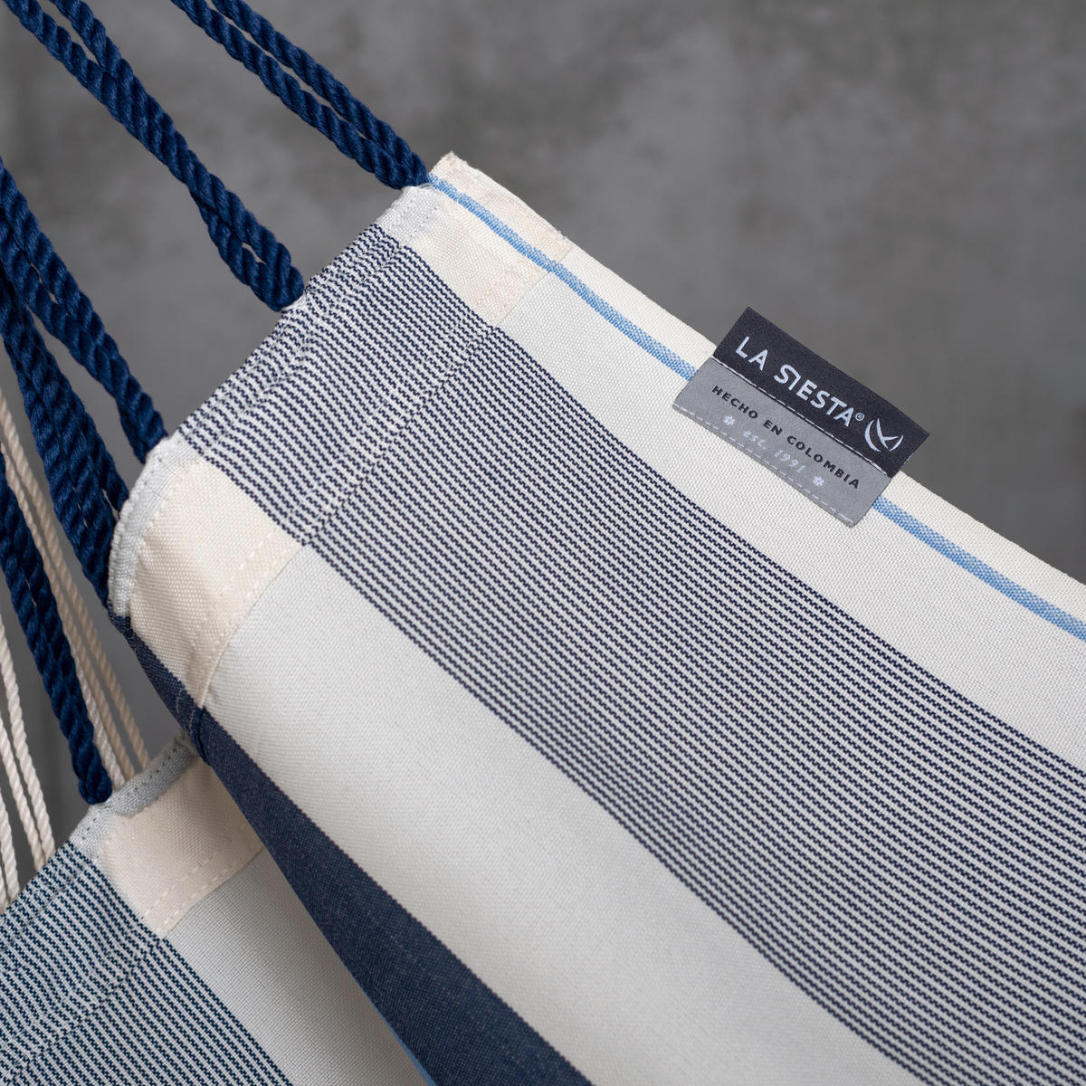 HOJDACIA SIEŤ  - farba eukalyptového dreva/modrá, Konventionell, drevo/textil (100/152/92cm) - La Siesta