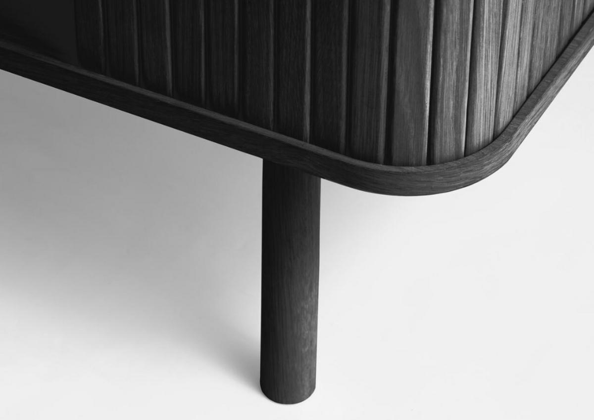 HÖG BYRÅ svart  90/113/40 cm  - svart, Design, trämaterial/trä (90/113/40cm) - Niels Andersson
