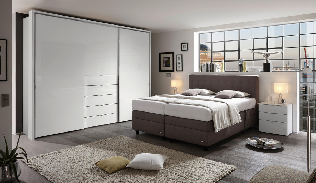 SCHWEBETÜRENSCHRANK in Weiss  - Chromfarben/Weiss, Design, Glas/Holzwerkstoff (300/240/68cm) - Moderano