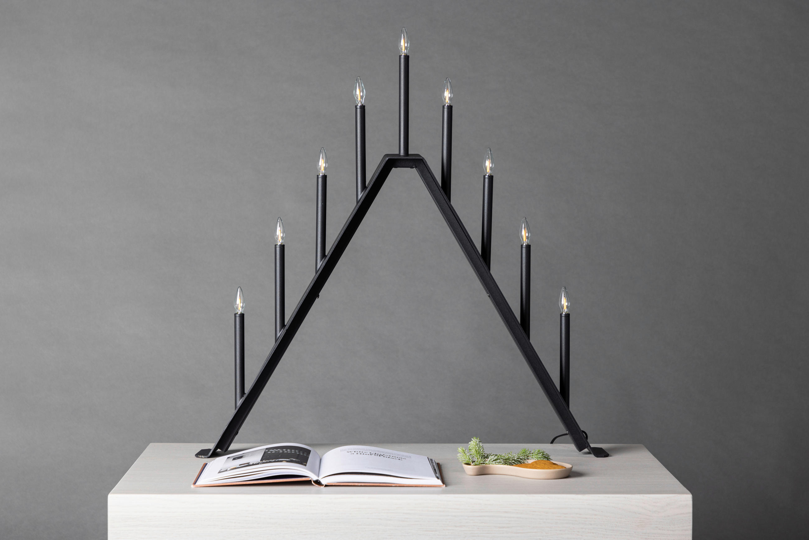 ADVENTSKERZENHALTER  - Schwarz, Basics, Kunststoff/Metall (64/64/7cm) - P & B