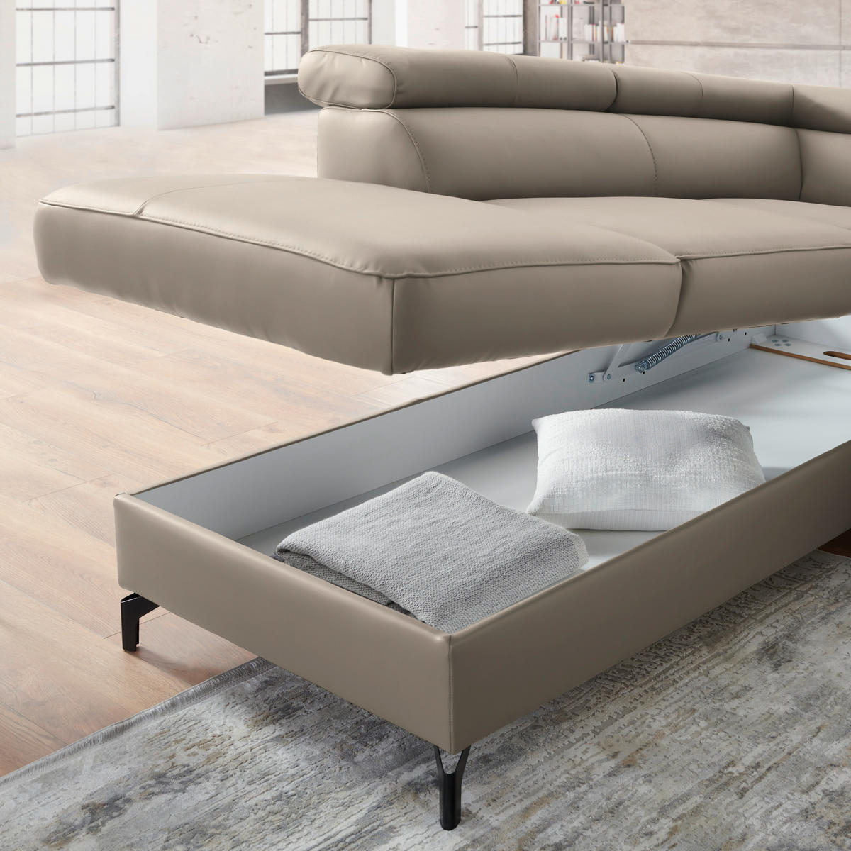 ECKSOFA in Echtleder Greige  - Greige/Schwarz, Design, Leder/Metall (220/256cm) - Celina Home