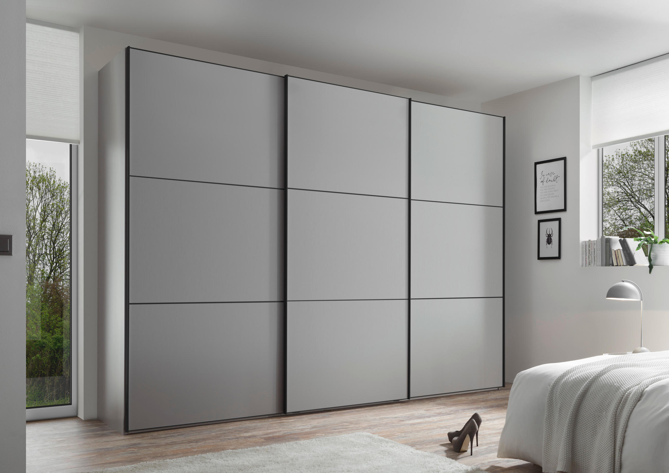 SCHWEBETÜRENSCHRANK in Hellgrau  - Hellgrau/Schwarz, Holzwerkstoff/Metall (249/222/68cm) - Moderano