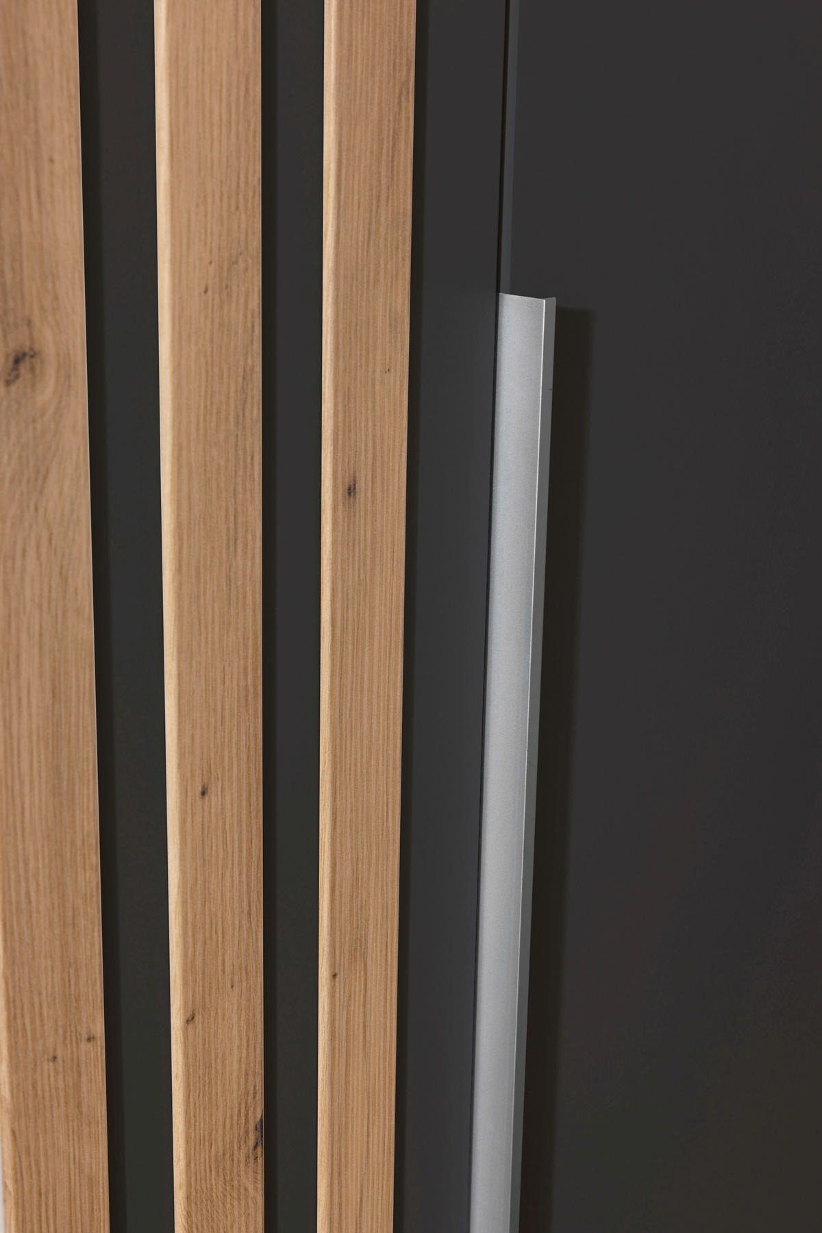 DREHTÜRENSCHRANK in Grau, Eiche Artisan  - Alufarben/Eiche Artisan, Modern, Holzwerkstoff/Metall (181/210/54cm) - Rauch Möbel