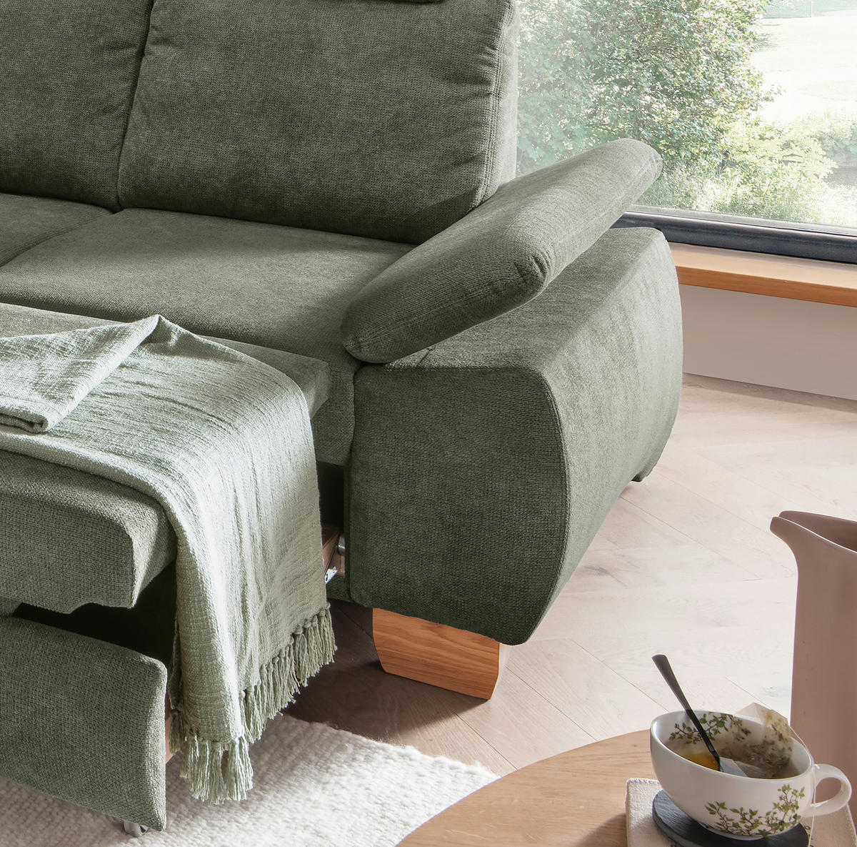 ECKSCHLAFSOFA in Chenille Dunkelgrün  - Wildeiche/Dunkelgrün, Modern, Holz/Textil (206/261cm) - Livetastic