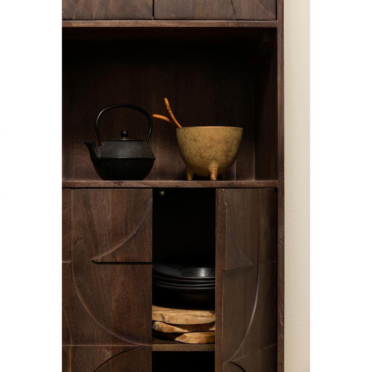 VITRINE in Mangoholz Walnussfarben  - Walnussfarben, Design, Holz (60/200/40cm) - Livetastic