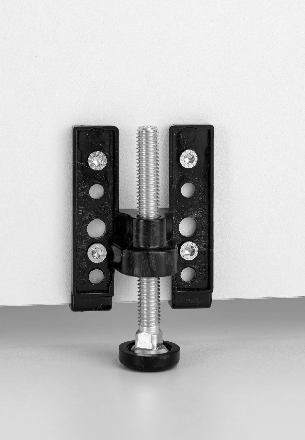 ECKKÜCHE 240/240 cm  in Grau, Eiche Wotan  - Eiche Wotan/Schwarz, LIFESTYLE, Holzwerkstoff/Metall (240/240cm) - Held