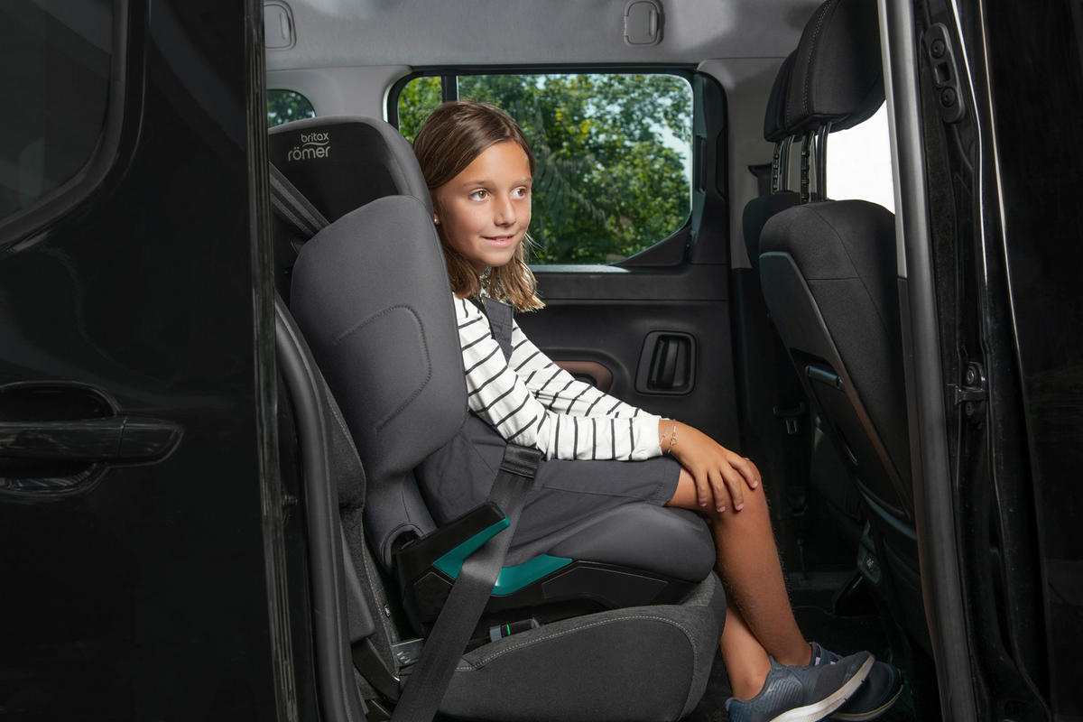 KINDERAUTOSITZ Discovery Plus  - Schwarz, Basics, Kunststoff/Textil (44/63-83/42cm) - Britax Römer