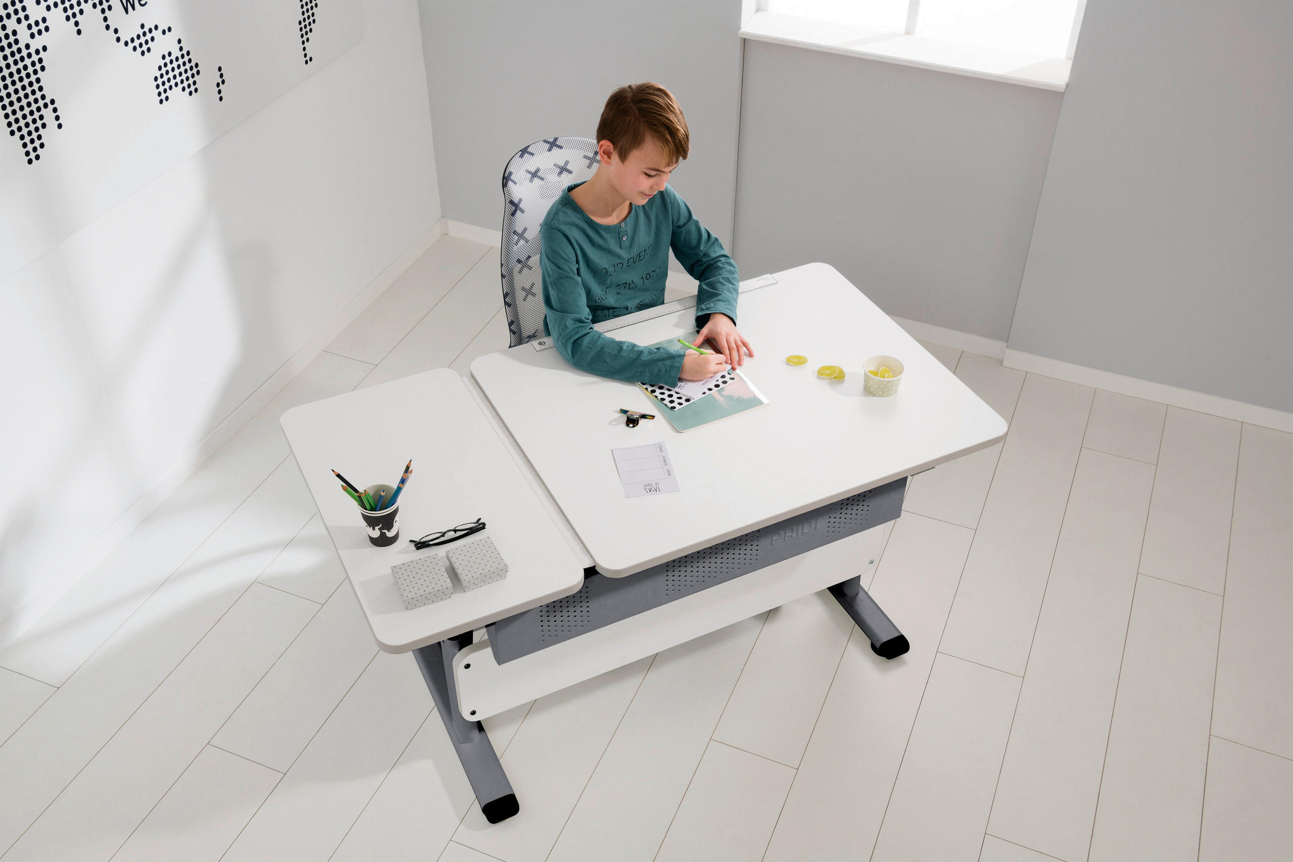 JUGENDSCHREIBTISCH 130/70/53-79 cm  - Silberfarben/Weiß, Basics, Holzwerkstoff/Metall (130/70/53-79cm) - Paidi