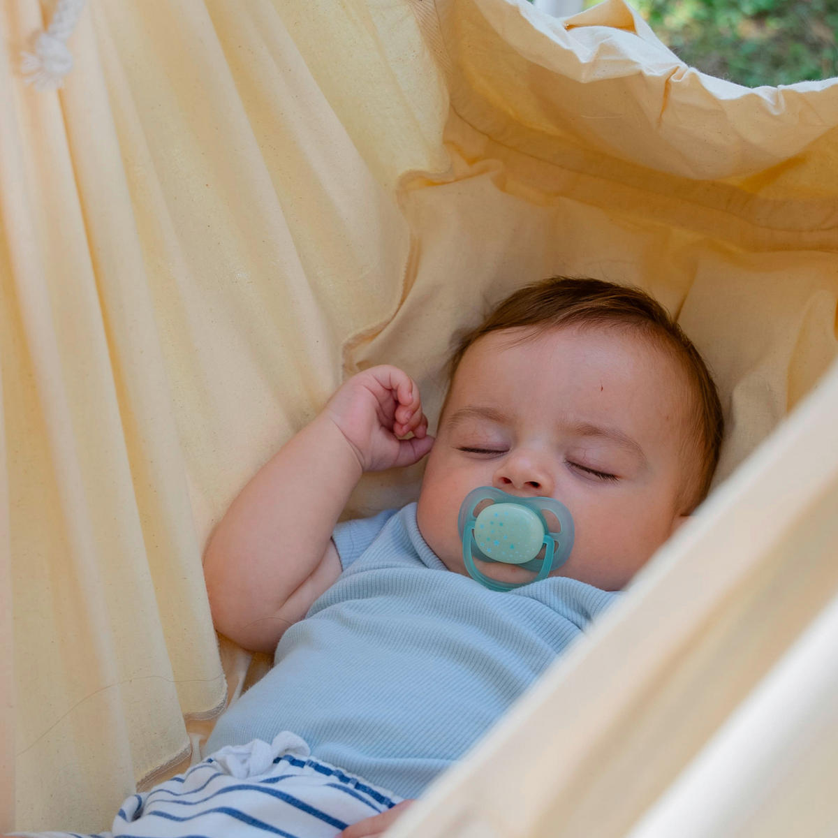 FEDERWIEGE ORGANIC AIRGREY  Hellgrau  - Hellgrau, Basics, Textil/Metall (30/166/137cm) - SCHMUSEWOLKE