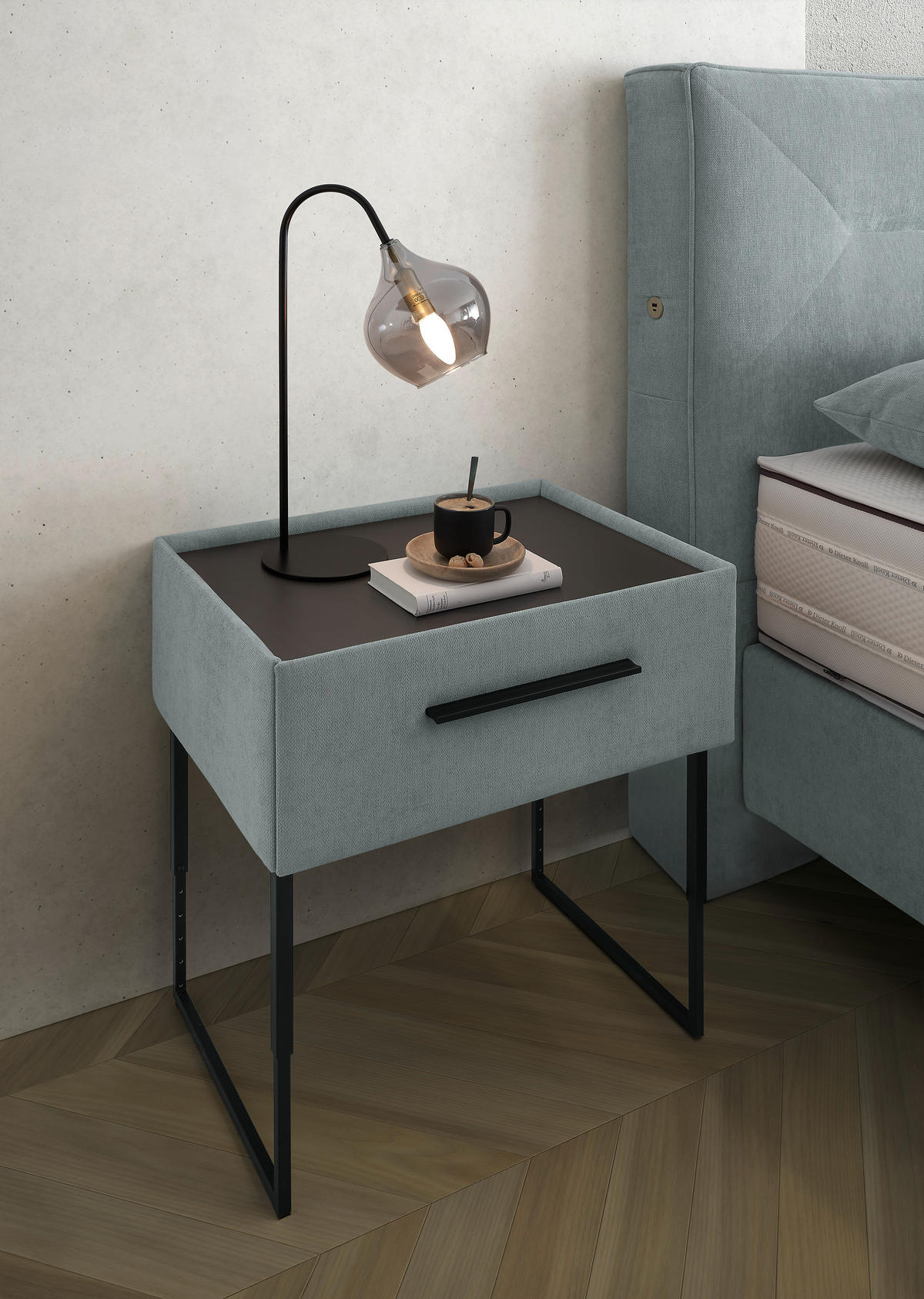 NACHTSCHRANK 64,3/45,5-61,5/45,9 cm Fichte, Kiefer furniert  - Schwarz/Hellblau, Design, Holz/Holzwerkstoff (64,3/45,5-61,5/45,9cm) - Dieter Knoll