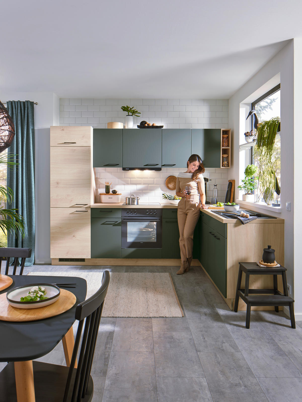 EINBAUKÜCHE   - Dunkelgrün/Eichefarben, Modern, Holzwerkstoff/Metall - Welnova