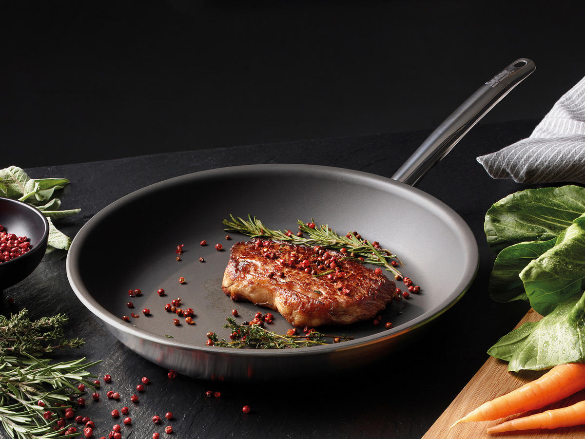 BRATPFANNE BRIGADE ULTIMATE  - Schwarz, Basics, Metall (24/6cm) - Spring