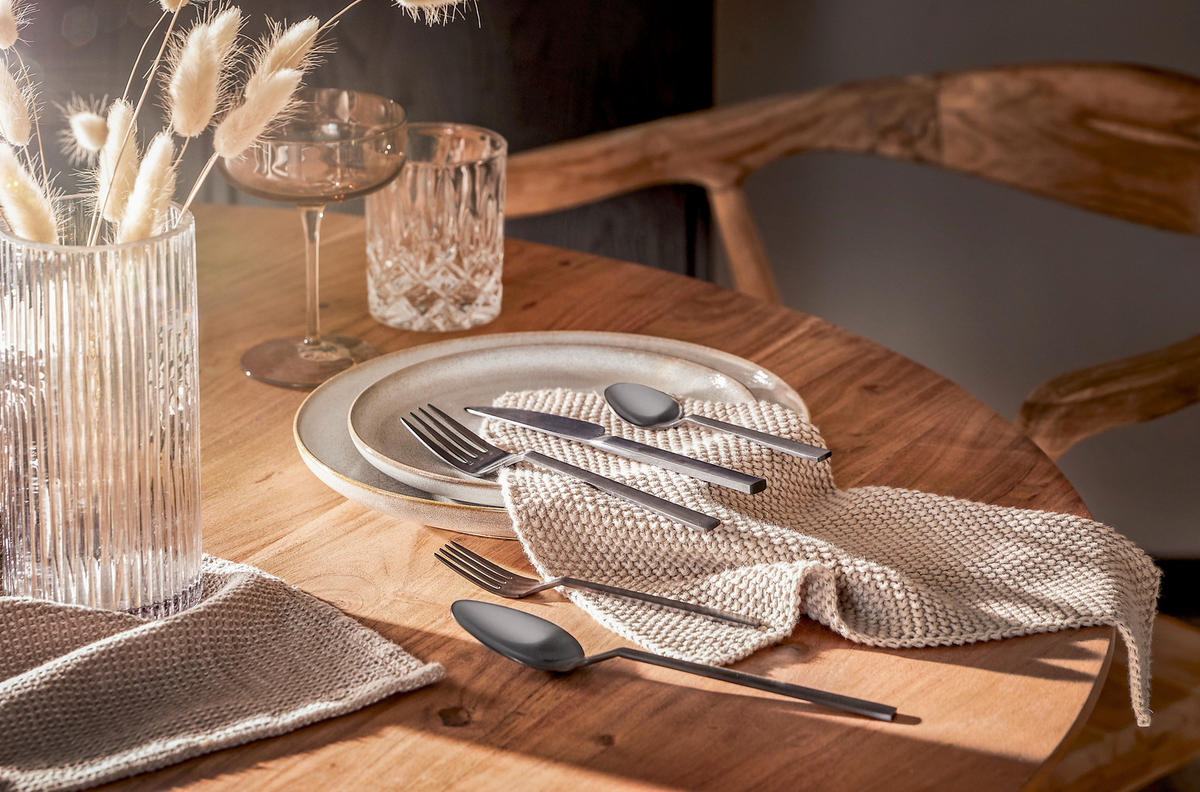 SET DE TACÂMURI 30 piese  Glam Chic  - negru, Design, metal - Homeware Profession.