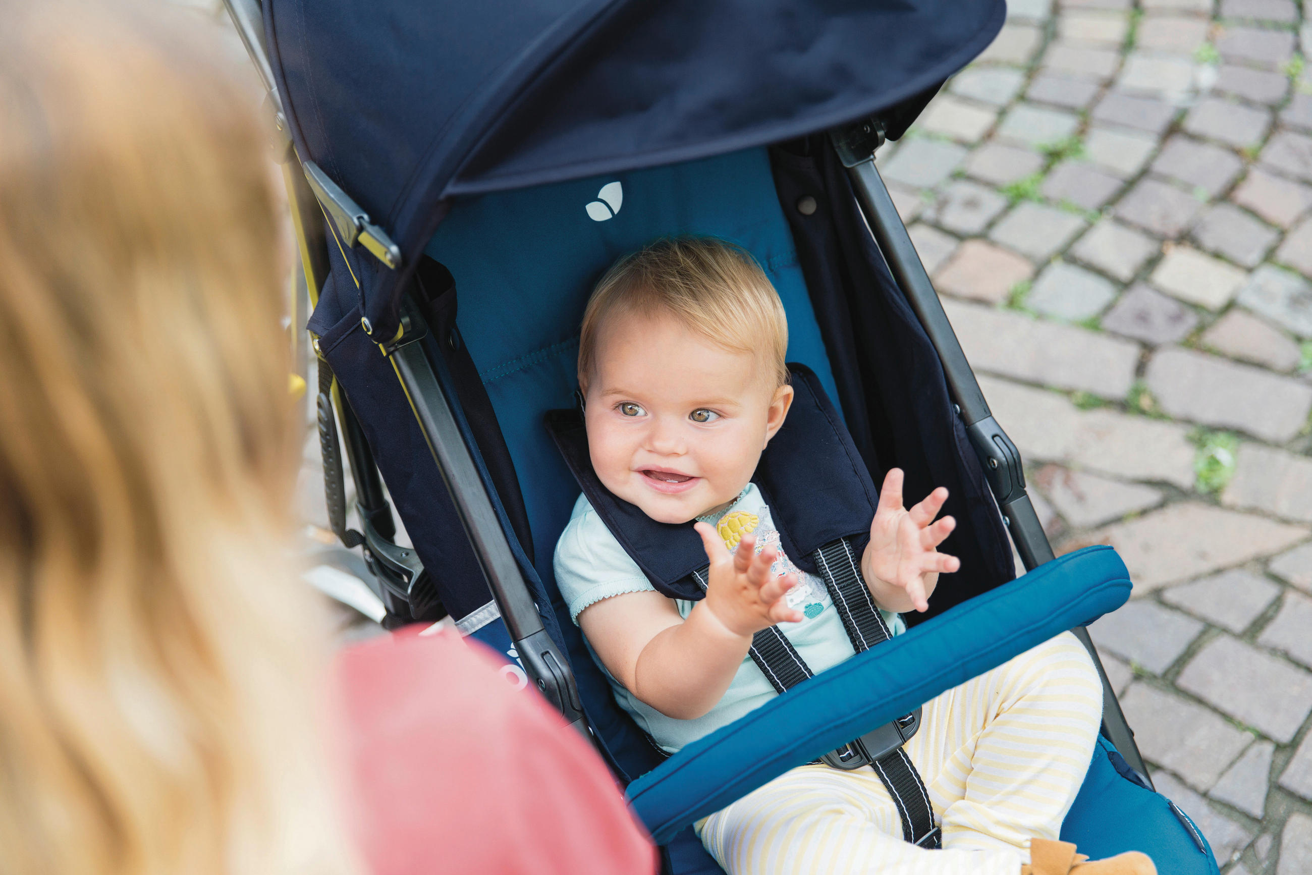 BUGGY Nitro LX  - Schwarz, Basics, Textil/Metall - Joie