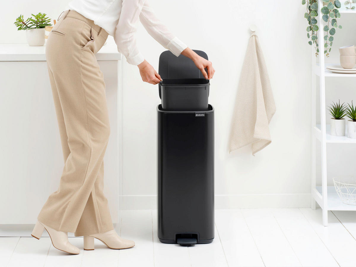 KOŠ S NOŽNOM PAPUČICOM  30 l  New Icon  - crna/antracit, Design, metal/plastika (28,8/64,7/35,8cm) - Brabantia