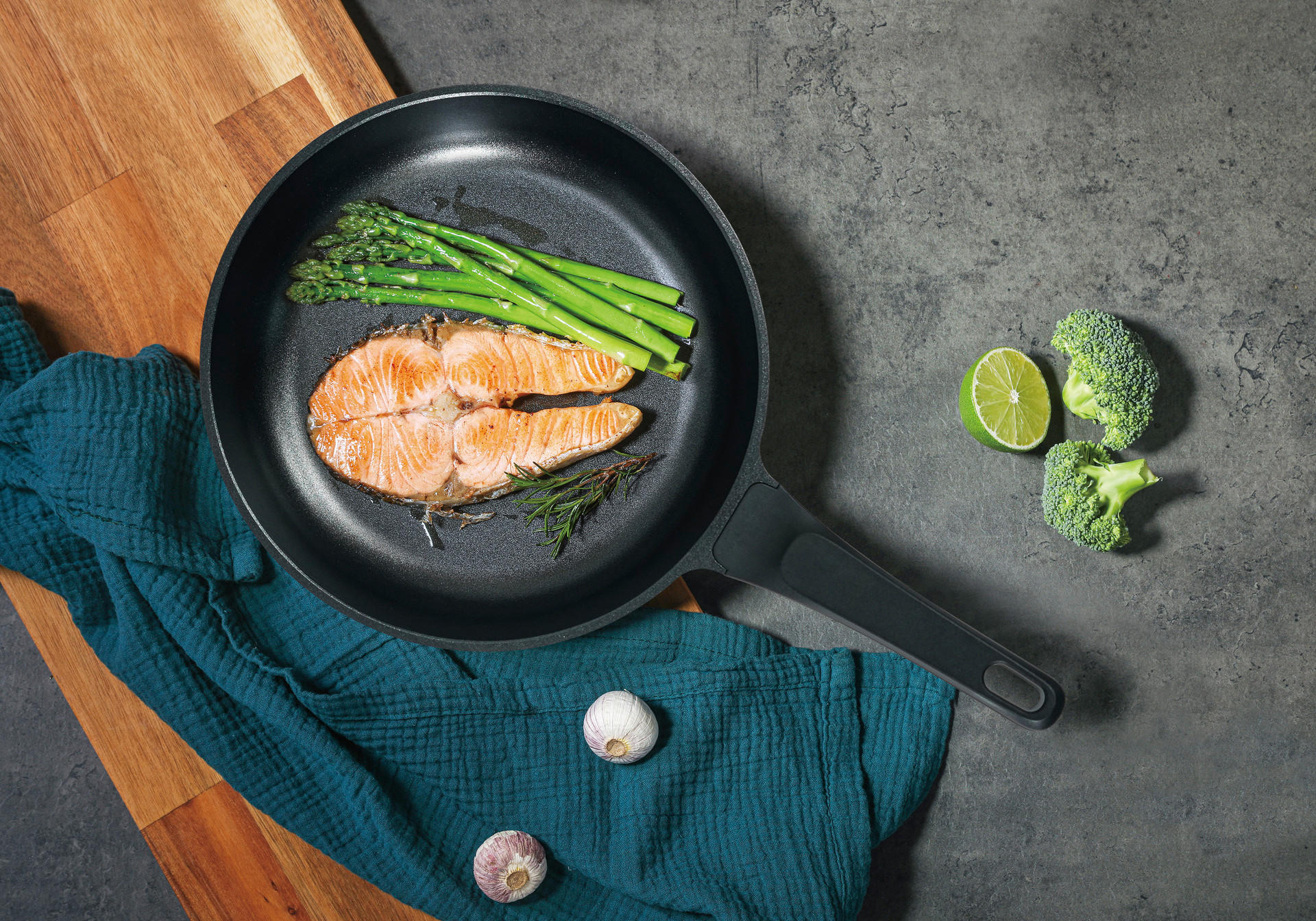 POCOline Pfanne schwarz Aluguss