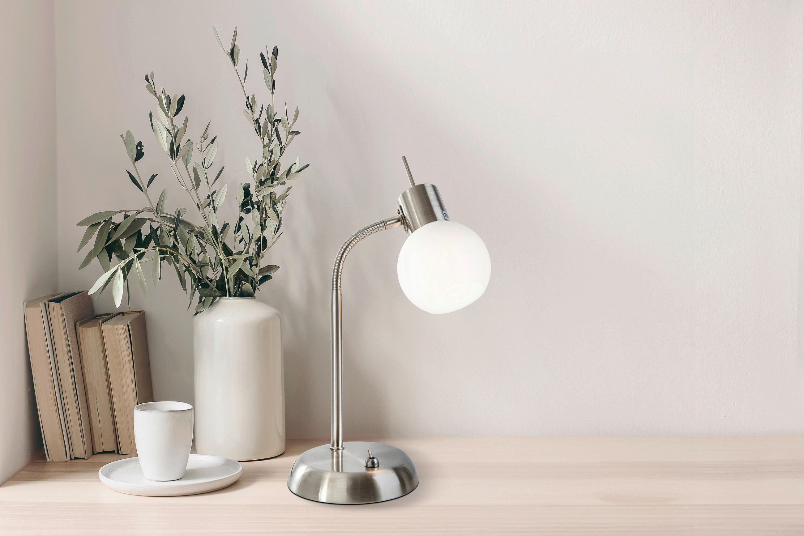 Thumbnail - GLOBO Tischleuchte LOXY 57160101 weiß Opal nickel Glas Metall H/D: ca. 30x13 cm E14 1 Brennstellen