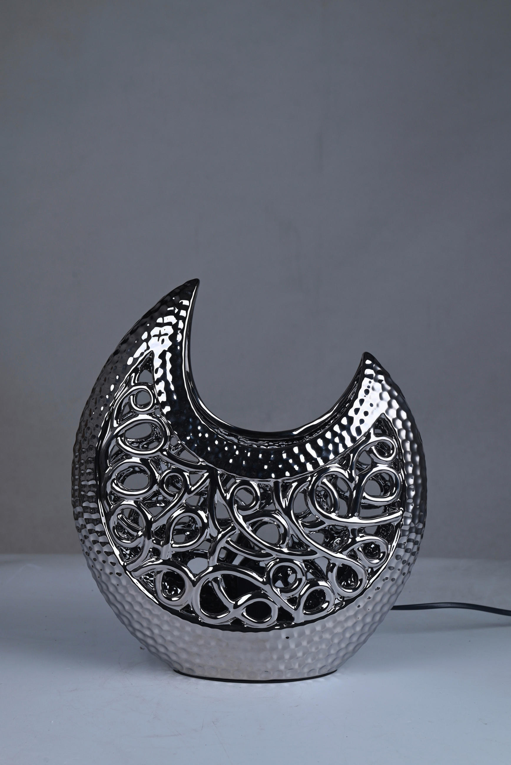 Thumbnail - POCOline Keramik_Tischleuchte Adelina silber Keramik B/H/L: ca. 16x36x30 cm E14 1 Brennstellen