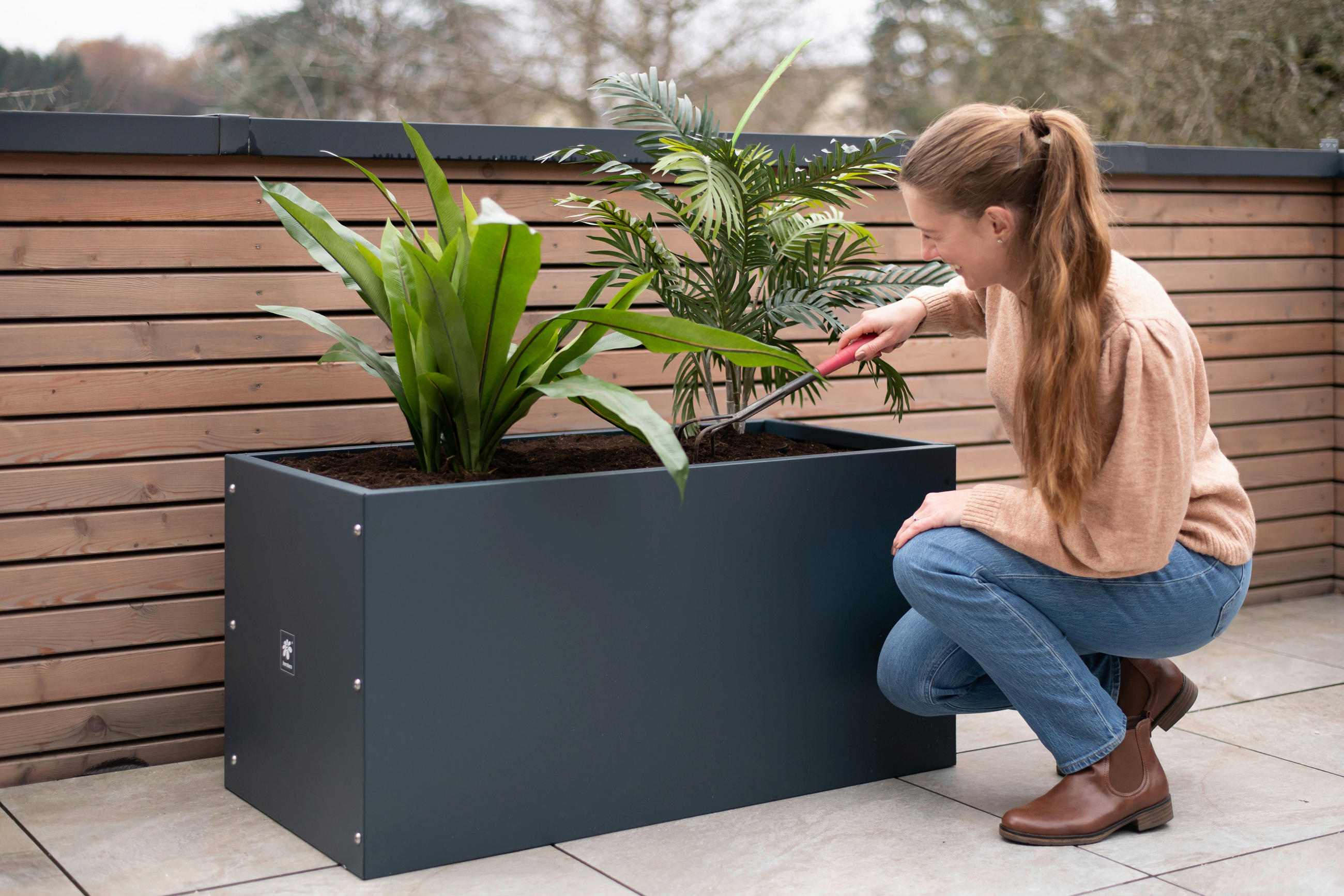 Herstera Garden Pflanzkasten anthrazit Stahl B/H/T: ca. 150x50x50 cm